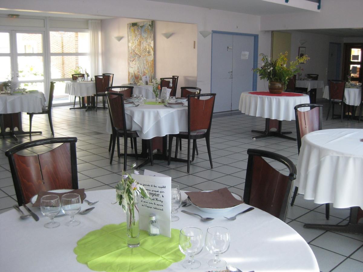 Domaine De Mont-Evray Hotel Nouan-le-Fuzelier ภายนอก รูปภาพ